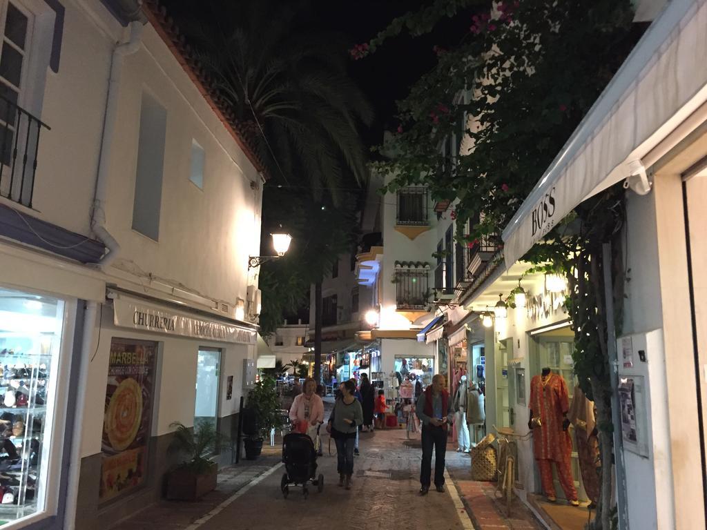 Apartmán Bahia De Casares Estepona Pokoj fotografie