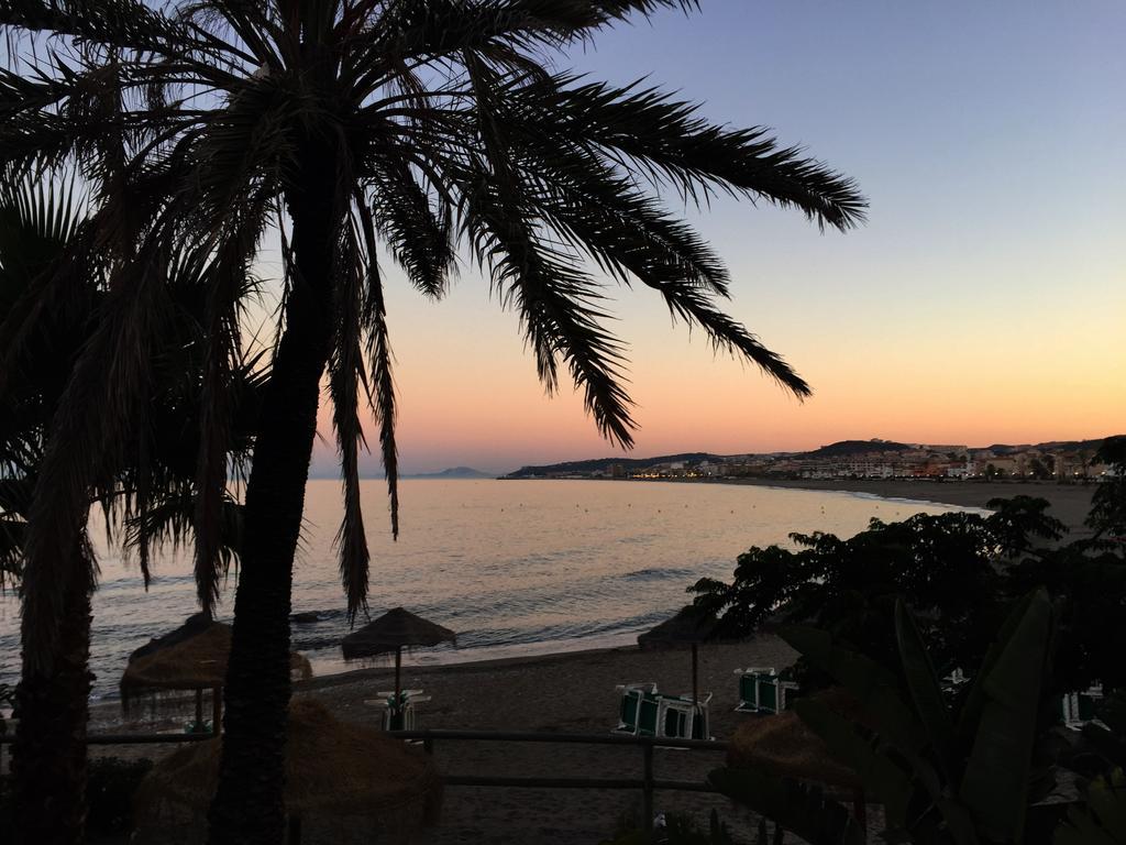Apartmán Bahia De Casares Estepona Pokoj fotografie