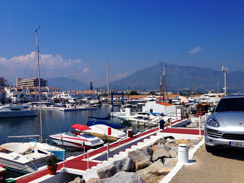 Apartmán Bahia De Casares Estepona Pokoj fotografie