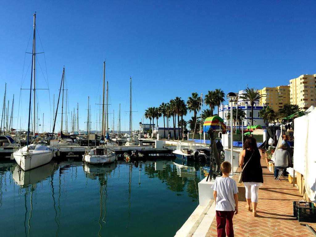 Apartmán Bahia De Casares Estepona Pokoj fotografie