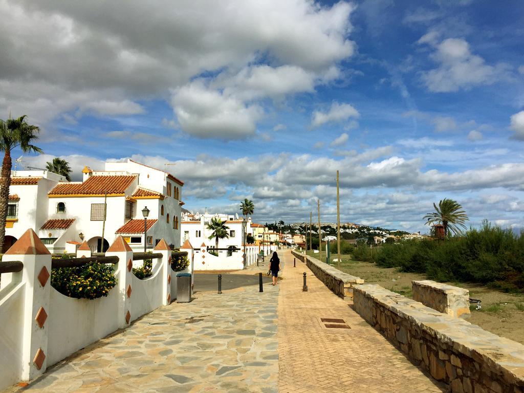 Apartmán Bahia De Casares Estepona Pokoj fotografie